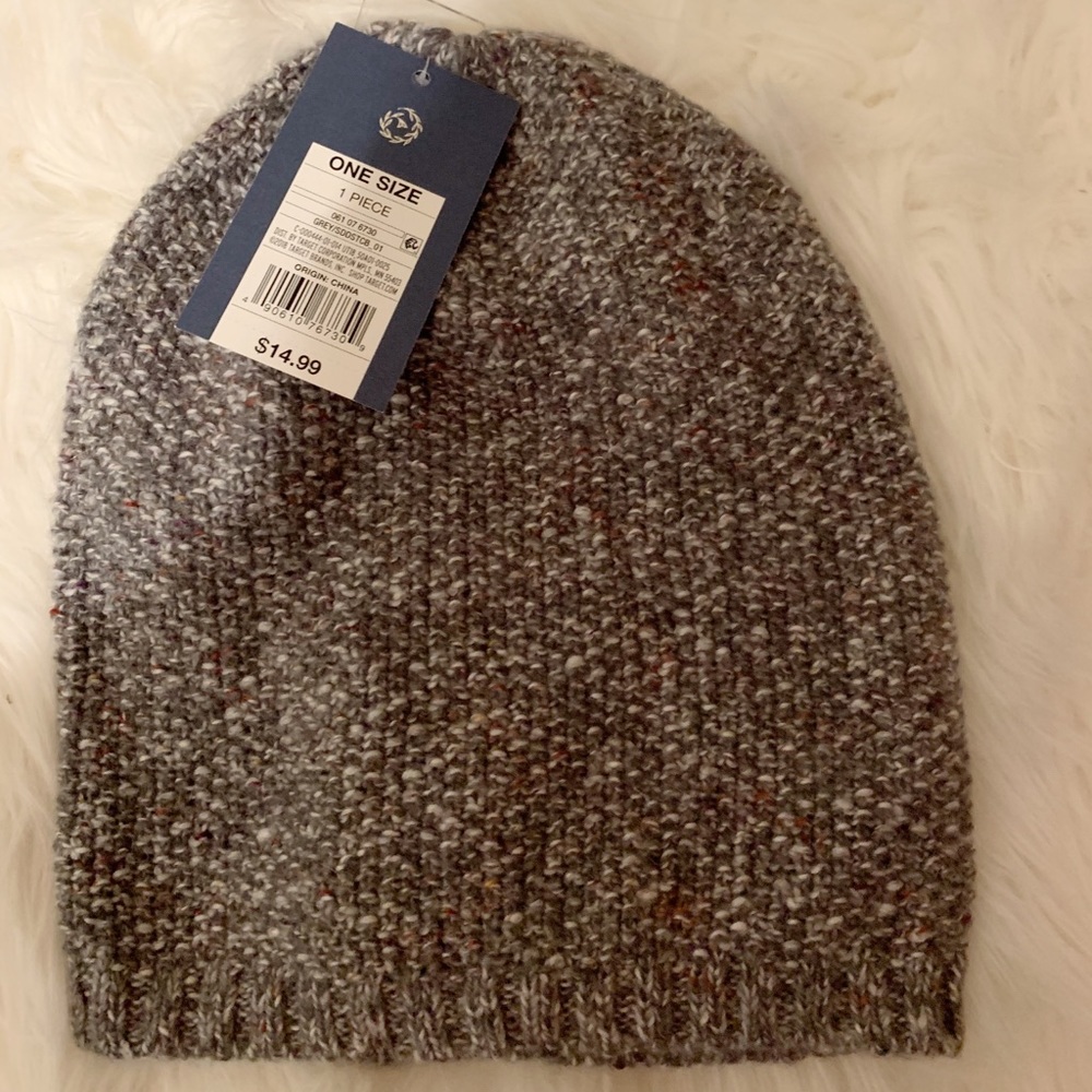 Universal Threads beanie